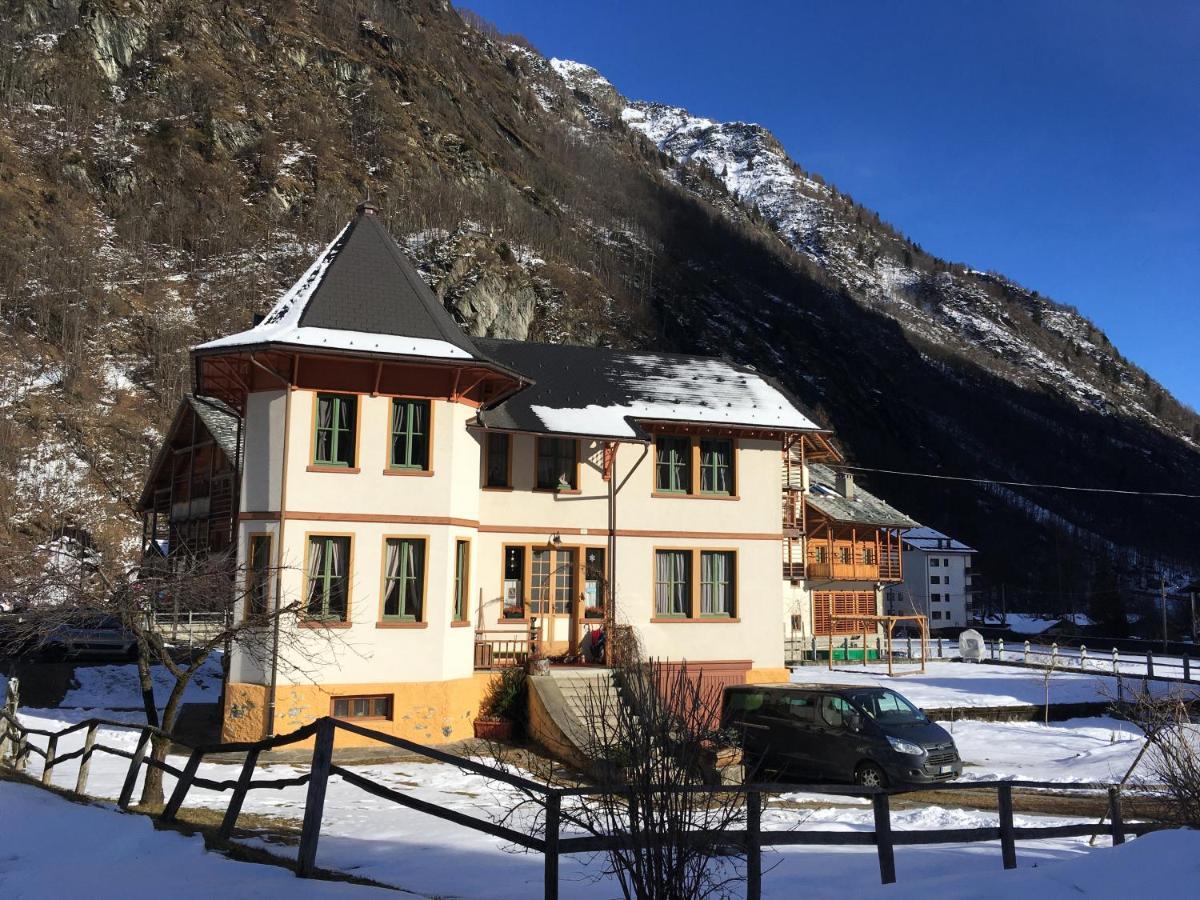L'Aria Di Casa Panzió Alagna Valsesia Kültér fotó