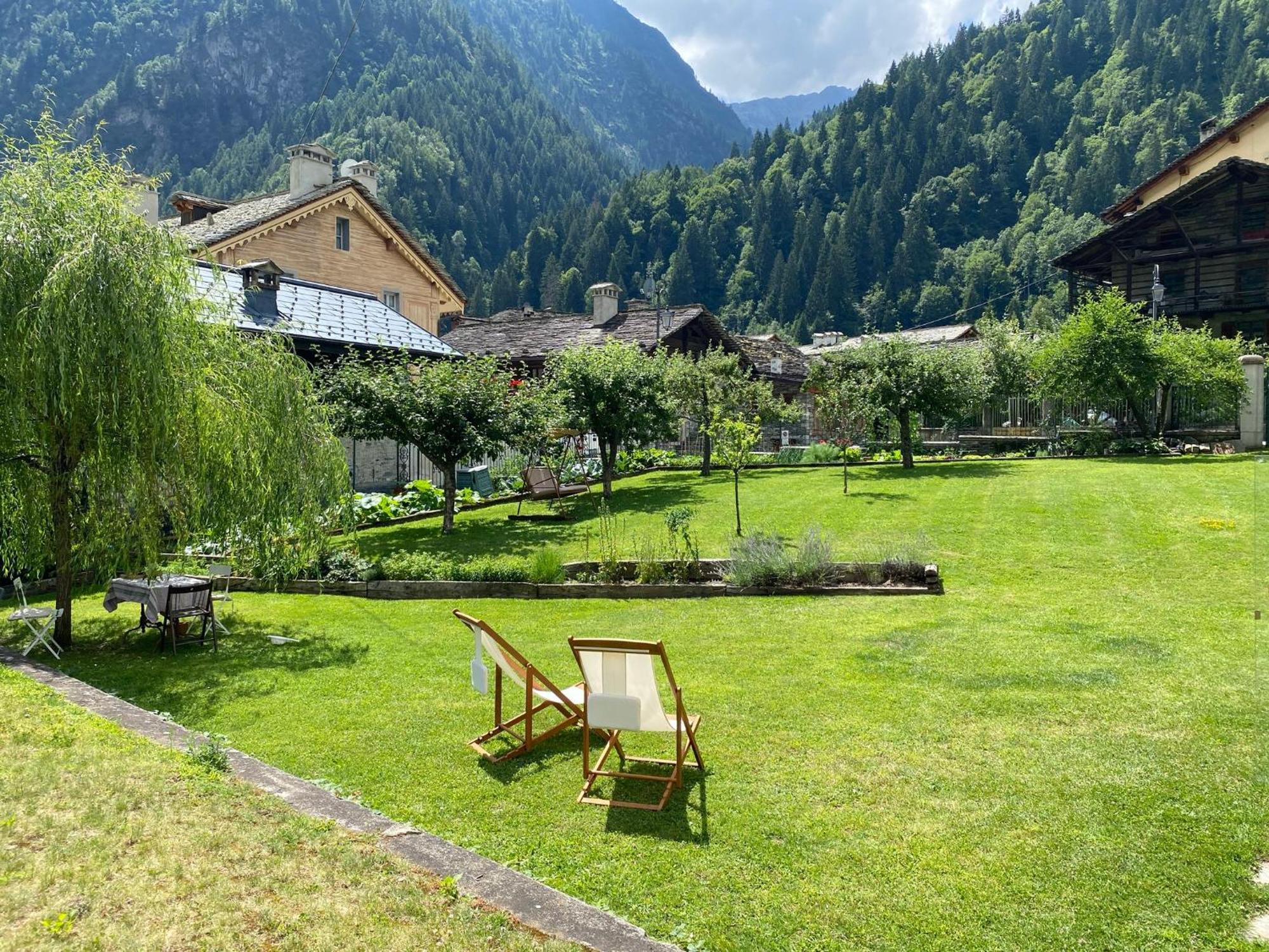 L'Aria Di Casa Panzió Alagna Valsesia Kültér fotó