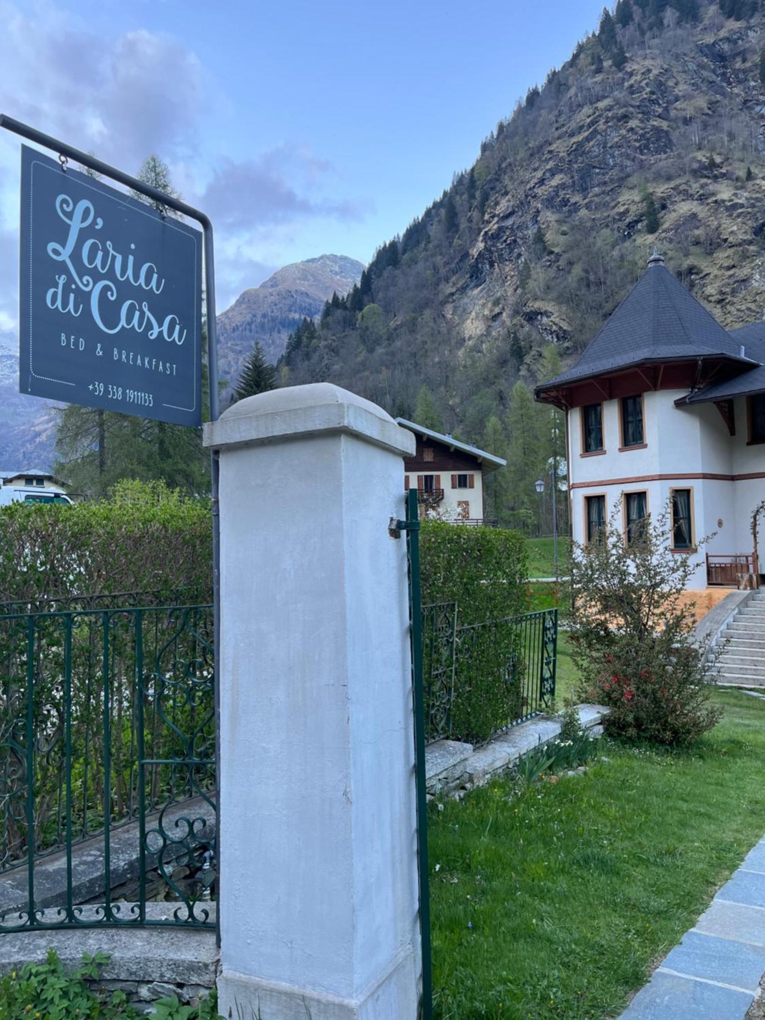 L'Aria Di Casa Panzió Alagna Valsesia Kültér fotó