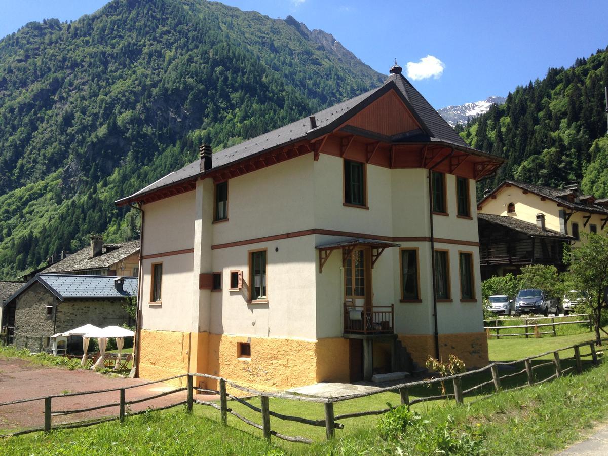 L'Aria Di Casa Panzió Alagna Valsesia Kültér fotó
